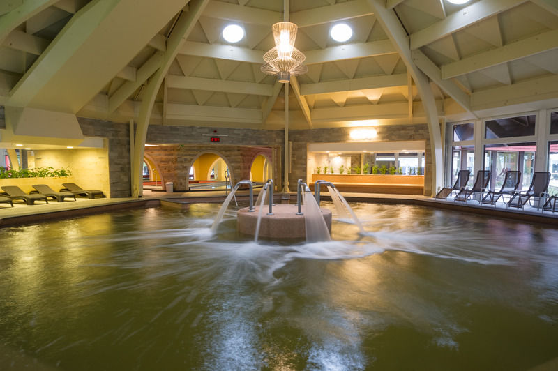 Aquaticum Debrecen Termal & Wellness Hotel Экстерьер фото